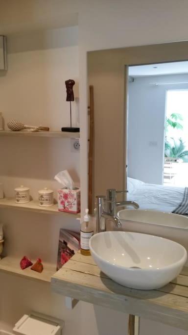 La Maison Blanche Intra-Muros Free Parking Эг-Морт Экстерьер фото